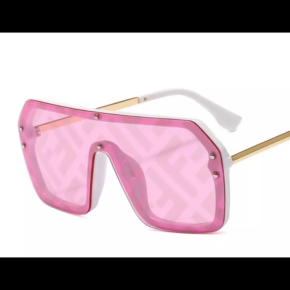 Pink ☀️ sun glasses